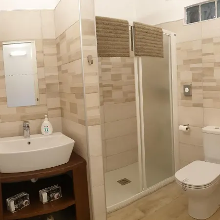 La Tana Dei Corgi 4* Moncrivello