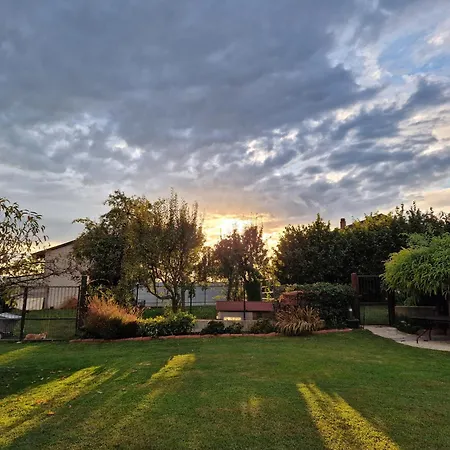 La Tana Dei Corgi Bed & Breakfast Moncrivello